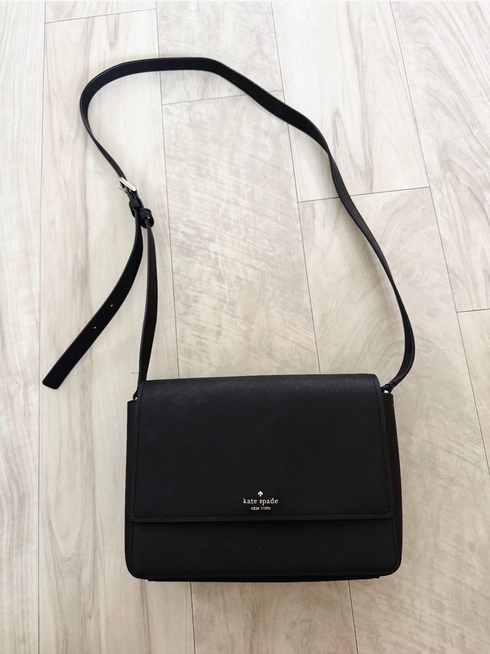 Kate Spade New York cove street crossbody bag